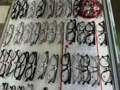 -潘多拉眼镜·蔡司依视路明月(潘家园店)