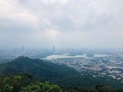 -紫金山山顶公园