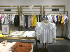 -URBAN REVIVO(济南世茂广场店)