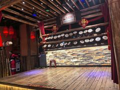 -老滇山寨•云南特色菜•地方菜•民族风情歌舞表演(金碧店)