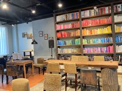 大堂-房角石咖啡与书(吉大南校店)