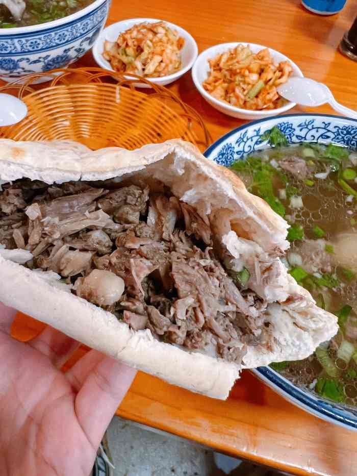 澄城崇斌水盆羊肉(后宰门店)-"今天加班,就在单位附近就过来吃啦.