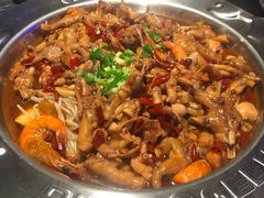 -胖哥俩肉蟹煲(长沙高铁吾悦广场店)