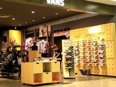 vans-新百广场(中山西路店)