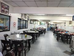 大堂-黄亚华小食店(Jalan Alor)