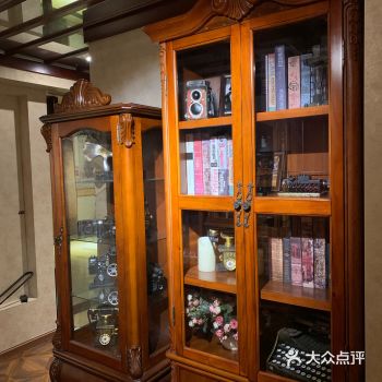 更扎实一点，有些隐藏剧情基本没有证据支撑