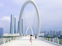 -南京眼步行桥