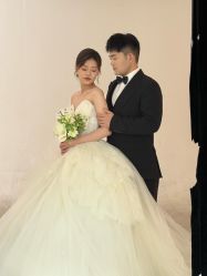 -雪中彩影婚纱摄影·微光艺术中心