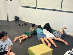 -EFL巴西柔术·综合格斗·泰拳·少儿体能训练(虹桥德必馆)