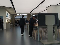 -华为授权体验店(中山公园来福士)