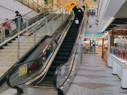 -爱婴室(上海百联中环店)