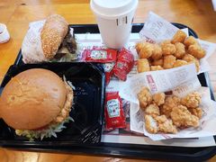-The Habit Burger Grill 哈比特汉堡(复兴soho店)