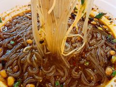 招牌酸辣粉-钟方模白家肥肠粉(春熙店)