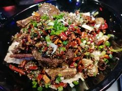 歌乐山孜香手抓排-醉小酒馆·川菜·江湖菜·重庆菜(观音桥旗舰店)