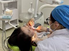 -上海仁爱医院口腔科 · 种植