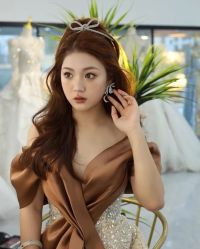 -莫小姐婚纱