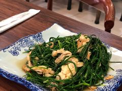 沙葱炒鸡蛋-壹阁胡羊焖饼(特色小吃街店)