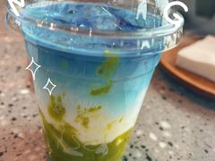 蓝色星球-抱抱地球咖啡馆(国家海洋博物馆店)