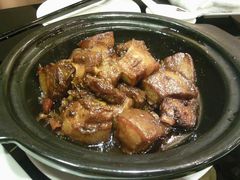 黄鱼鲞烧肉-院落创意菜