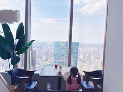 -及象咖啡Air·360度俯瞰广州塔(北塔68F店)