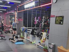-开阳里游泳健身