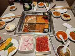 -海底捞火锅(宝龙广场夜宵主题店)