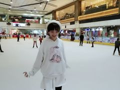-正佳冰河湾真冰滑冰场