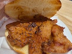 -滋味满屋美食坊(上海街店)