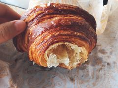 碱水羊角包-OUR Bakery(三里屯太古里店)