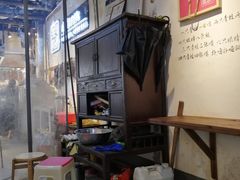 -白色精品·老长沙臭豆腐(文化店)