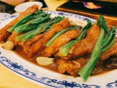 野橱子炖带鱼-红红烤鸭店(西单店)