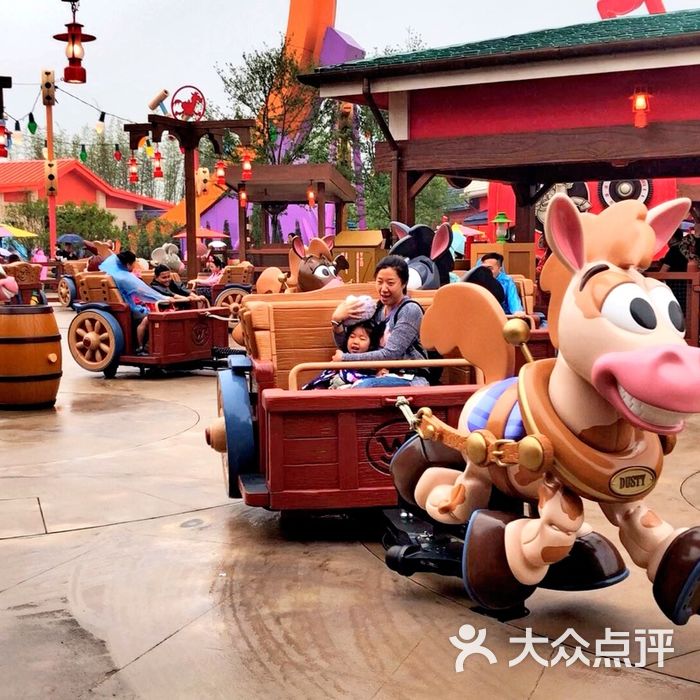 胡迪牛仔嘉年华