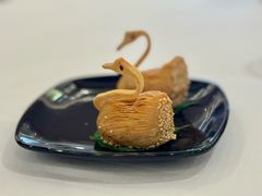 鲍鱼天鹅酥-白天鹅宾馆-宏图府餐厅