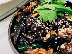 麻辣黑凤爪-遇花缘·点心·中西融合菜(美吉特广场店)