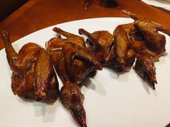 红烧乳鸽-杭州JW万豪酒店-万豪中餐厅