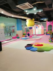 -木马王国淘气堡儿童乐园