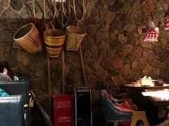-吃饭皇帝大土家民族菜(正大广场店)