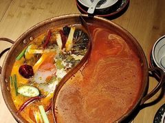 -洱火云南酸菜牛肉火锅(石景山当代商城店)