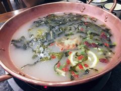 -景明轩•养生酸汤鱼火锅 云贵鲜菌 现舂野果酸汤(王寨小区店)