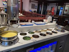 自助调料区-小天鹅火锅·一线江景洪鼎旗舰店(洪崖洞店)