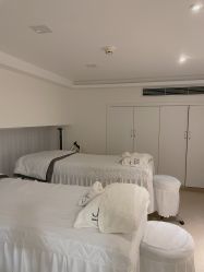 -JNK皮肤管理中心