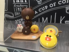 -LINE FRIENDS Garosu-gil Flagship Store