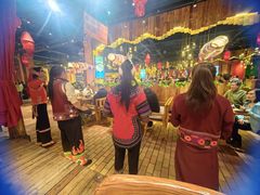 -老滇山寨•云南特色菜•地方菜•民族风情歌舞表演(金碧店)