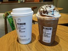 -星巴克臻选(上海中环广场2F店)