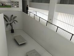 -罗红摄影艺术馆