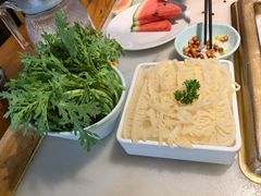 -巴渝瓦肆重庆鲜火锅(宝龙环湖店)