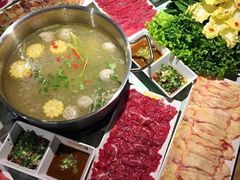 -牛村来人潮汕牛肉火锅(西单店)