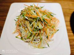 东北三丝-吴满满油泼面(北方风味园店)