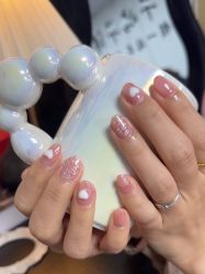 -芊屿芊浔美甲