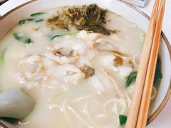 -明呈黄鱼面馆(斜土路店)